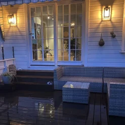 Utelamper - Klassiske Vegglamper><noscript><img width=