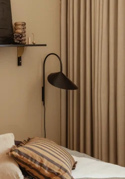 Interiørlamper|Leselamper><noscript><img width=