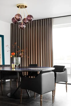 Kjøkkenbelysning Tak|Takpendler>Design by Us Ballroom Molecule taklampe - messing base/lilla glass Messing / Lilla