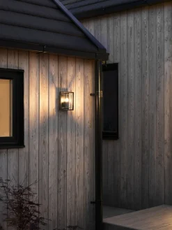 Utelamper - Veggskjold / Plafond>Konstsmide Brindisi mini vegglampe utendørs IP54 E27 - Svart