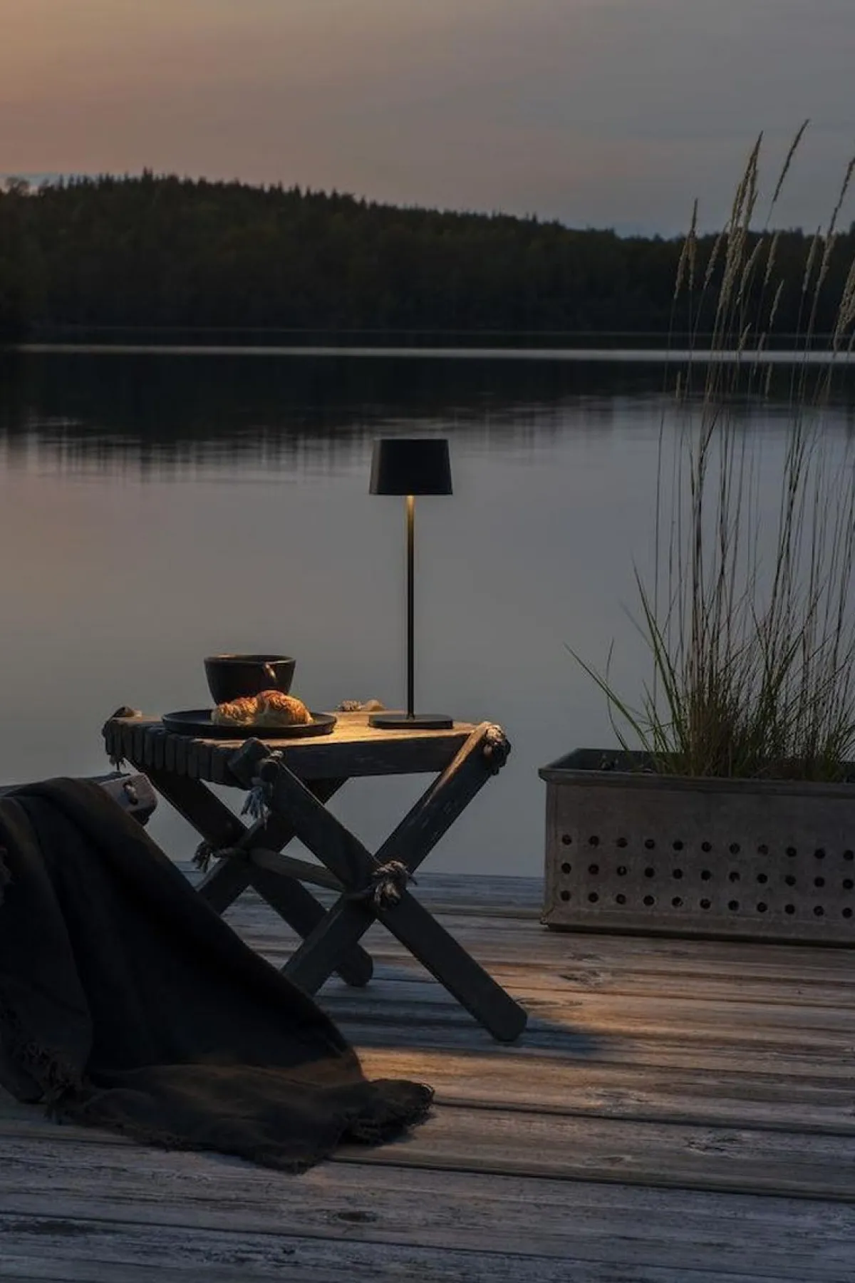 Lightup-Pris|Bordlamper For Utendørsbruk>Konstsmide Capri bordlampe oppladbar utendørs IP54 - Svart