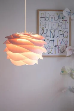 Lampeskjermer|Barneromsbelysning><noscript><img width=