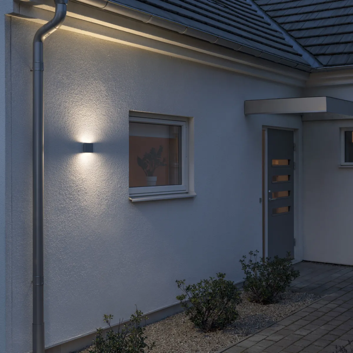 Utelamper Med Opp/Ned Lys>Konstsmide Chieri vegglampe 2x3W LED - Mørk Grå