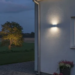 Utelamper Med Opp/Ned Lys>Konstsmide Chieri 2x6W vegglampe - Hvit
