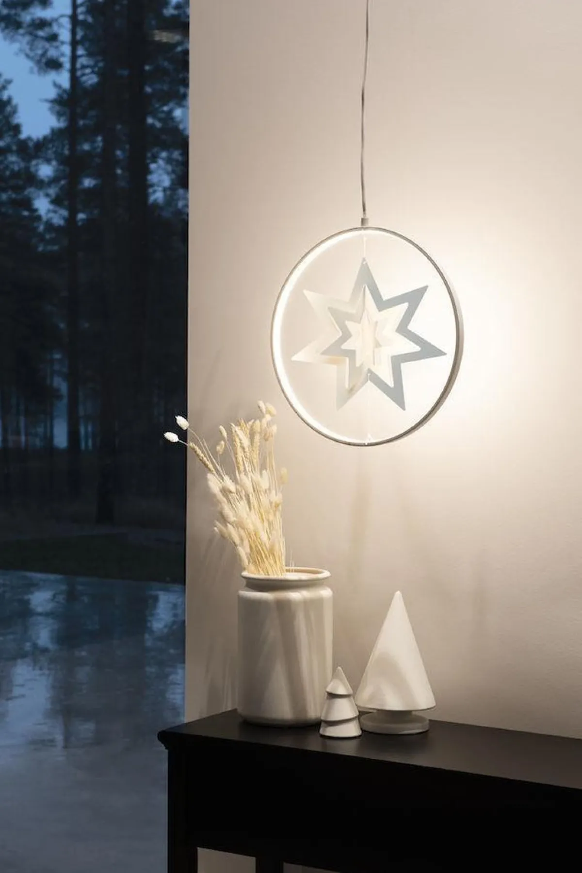 Adventsstjerner>Konstsmide Dekorasjon med stjerne dimbar - Hvit