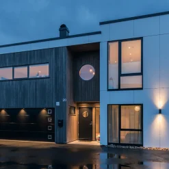 Lightup-Pris|Utelamper Med Opp/Ned Lys><noscript><img width=