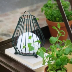 Solcellebelysning>Dyberg Larsen Evesham utendørs lanterne oppladbar liten