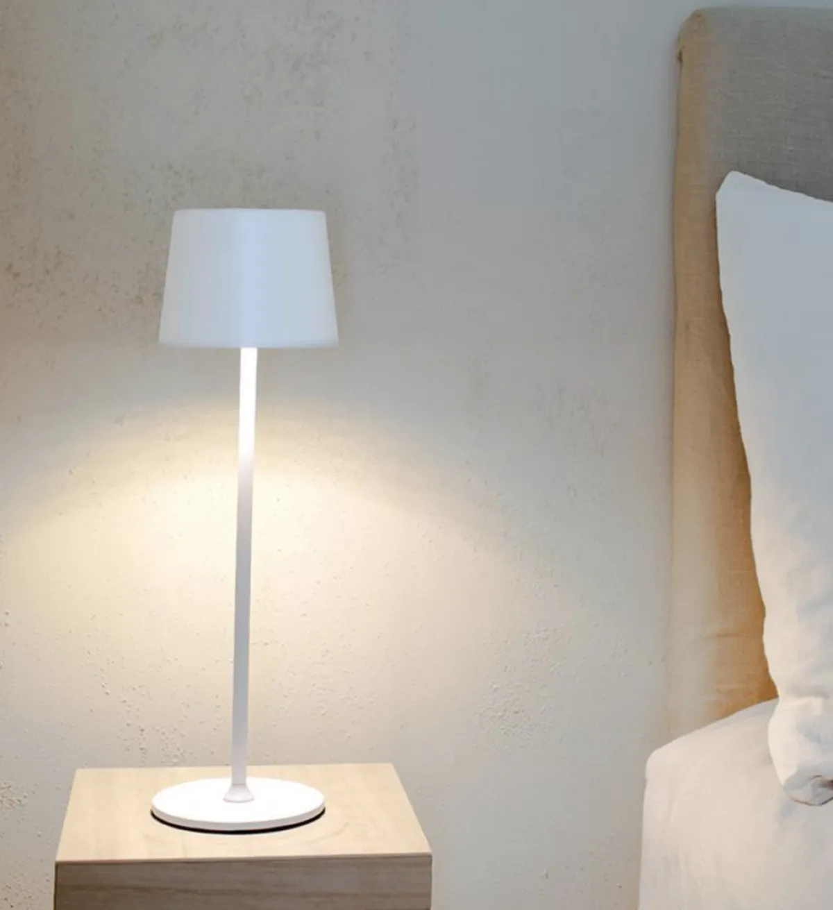 Oppladbare Bordlamper>Marksløjd Fiore oppladbar bordlampe