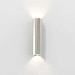 Vegglamper Med Opp/Ned Lys><noscript><img width=