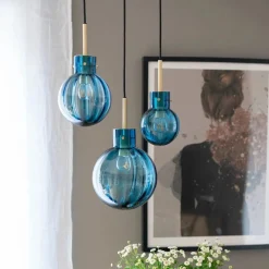 Kjøkkenbelysning Tak|Takpendler>Hadeland Glassverk Havblikk Krystallkuler 3 stk - Sort Baldakin Blå