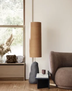 Interiørlamper Gulv>Ferm Living Hebe Gulvlampe Mørk grå/Curry