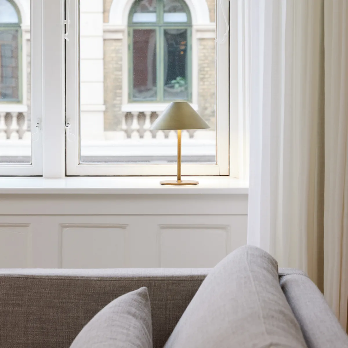 Bordlamper For Utendørsbruk|Bordlamper Ute>Halo Designs Hygge bordlampe 15 oppladbar - Antikk Messing