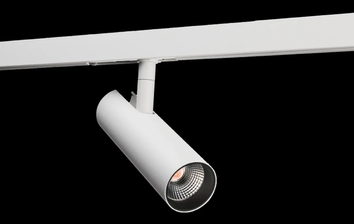 Lightup-Pris|Zip Spotskinner>Sg Armaturen As Komplett 2m Zip Tube Micro 3 X 7W LED 2000-2800K dim to warm