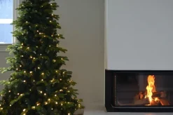 Kunstig Juletre><noscript><img width=