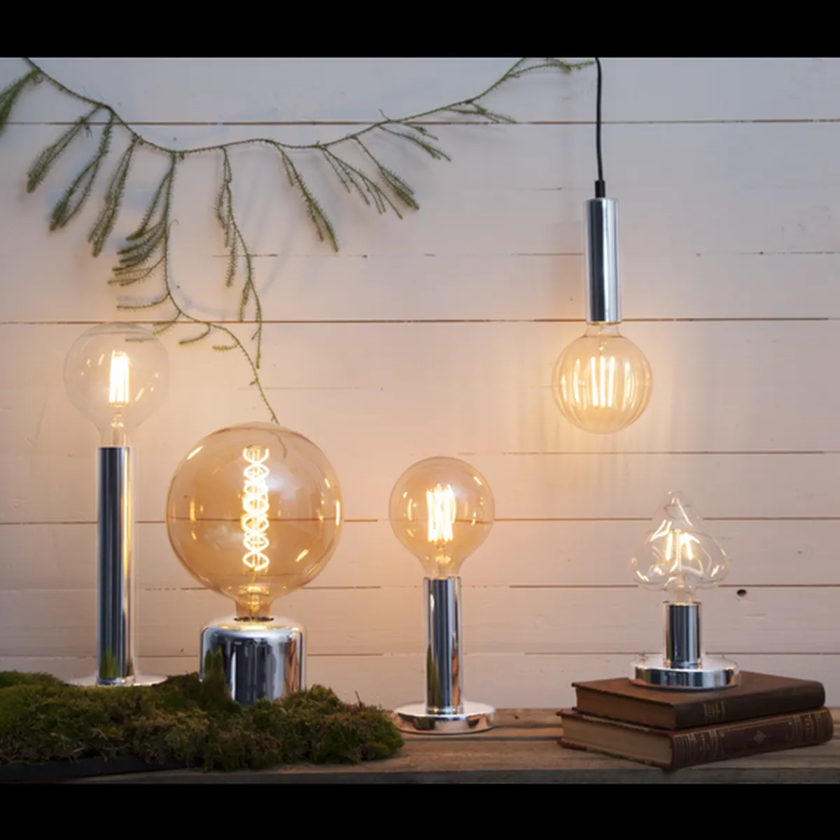 Dekorpære E27|Led-Pærer E27 Sokkel>Star Trading LED-pære 3,7W dimbar, Vintage Gold 95mm Amber