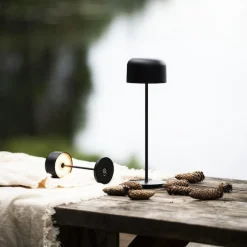 Lightup-Pris|Bordlamper For Utendørsbruk>Konstsmide Lille bordlampe oppladbar utendørs IP54 Svart