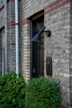 Utelamper - Veggskjold / Plafond|Utelamper - Klassiske Vegglamper><noscript><img width=