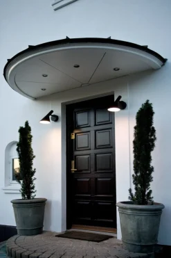 Utelamper - Veggskjold / Plafond|Utelamper - Klassiske Vegglamper><noscript><img width=