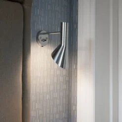 Louis Poulsen|Leselamper><noscript><img width=