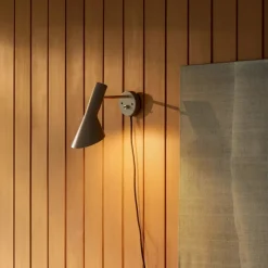 Louis Poulsen|Leselamper><noscript><img width=