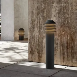 Pullert|Louis Poulsen>Louis Poulsen Bysted Garden fotplate u/adapter lang