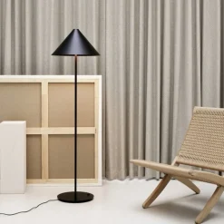 Louis Poulsen>Louis Poulsen Keglen gulvlampe