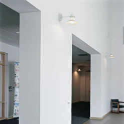 Utelamper - Klassiske Vegglamper|Louis Poulsen><noscript><img width=