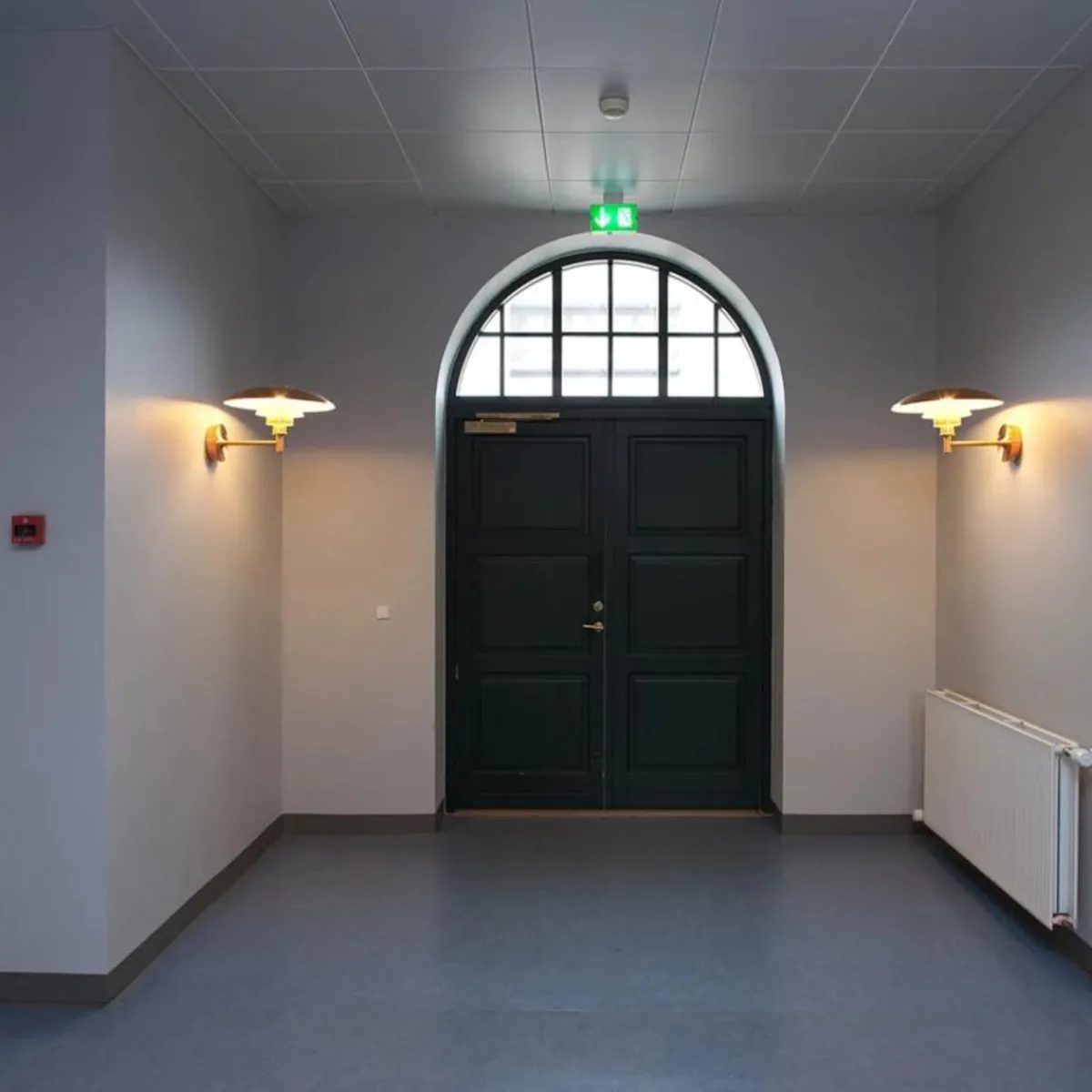 Utelamper - Klassiske Vegglamper|Louis Poulsen>Louis Poulsen PH utendørs vegglampe - Børstet Kobber