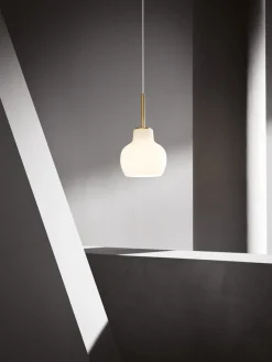 Kjøkkenbelysning Tak|Louis Poulsen>Louis Poulsen VL Ring Crown 1 Pendel Messing / Opal