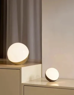 Louis Poulsen><noscript><img width=