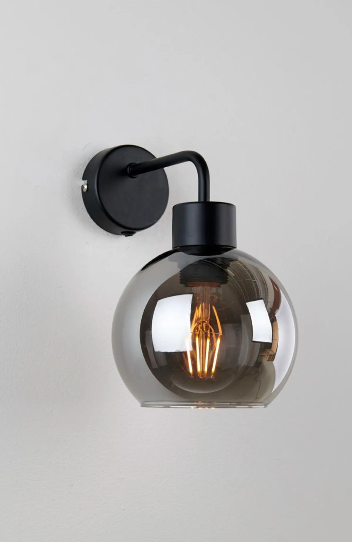 Interiørlamper>Ms - belysning Marco vegglampe /røk Svart