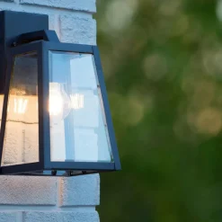 Utelamper - Klassiske Vegglamper><noscript><img width=