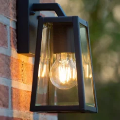 Utelamper - Klassiske Vegglamper><noscript><img width=