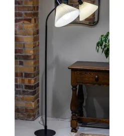Interiørlamper Gulv|Leselamper Gulv>Marksløjd Mira gulvlampe 145 cm - Svart/Offwhite - Svart / Hvit