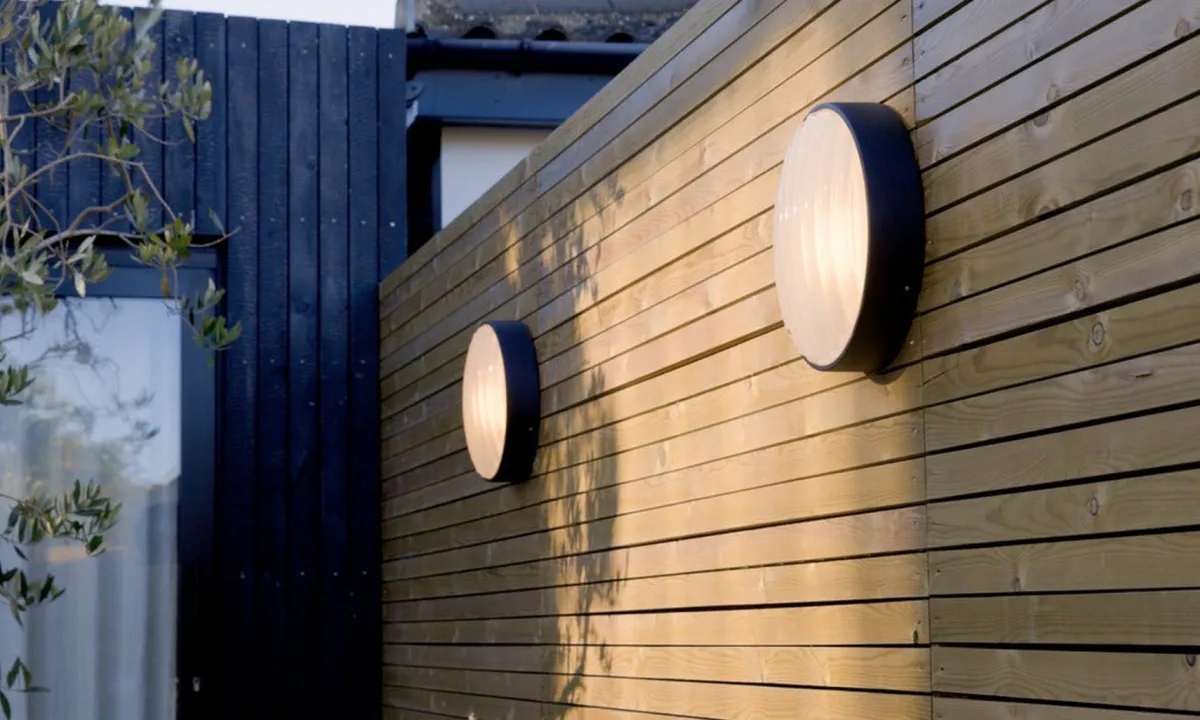 Utelamper - Veggskjold / Plafond>Astro Lighting Montreal Round 220 vegglampe utendørs IP44 E14