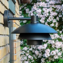 Utelamper - Klassiske Vegglamper>Dyberg Larsen Morph D30 utendørs vegglampe IP44 - Svart