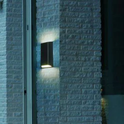 Utelamper Til Kystområder|Utelamper Med Opp/Ned Lys>NorDesign Nemi vegglampe utendørs opp/ned 2x4W IP65 3000K dimbar - grå Grafitt