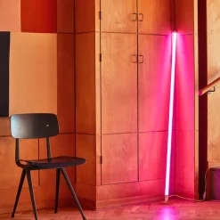 Interiørlamper Gulv|Barneromsbelysning>HAY Neon Tube Led - Rosa