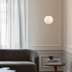 Kjøkkenbelysning Tak|Baderomsbelysning Tak>Nuura Apiales 1 taklampe - Messing / Opal