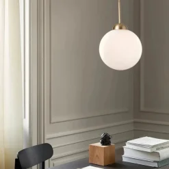 Kjøkkenbelysning Tak|Baderomsbelysning Tak>Nuura Apiales 1 taklampe - Messing / Opal