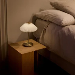 Oppladbare Bordlamper>Halo Designs Paris to go bærbar bordlampe