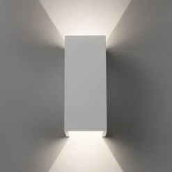 Vegglamper Med Opp/Ned Lys><noscript><img width=