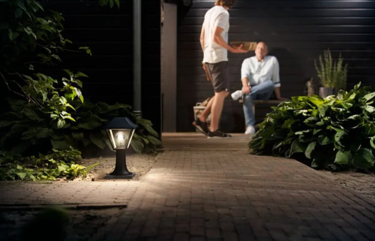 Pullert|Portstolper>Philips myGarden Alpenglow portstolpe utendørs IP44 - Svart