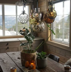 Kjøkkenbelysning Tak|Takpendler>Hadeland Glassverk Rav Krystallkuler 7 stk - Baldakin Hvit