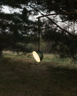 Oppladbare Bordlamper>New Works Sphere Adventure Light - Deep Green Grønn