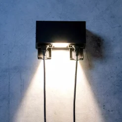 Utelamper Med Opp/Ned Lys>Norlux Talos vegglampe utendørs IP54 8W m/dobbel stikkontakt Svart