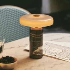 Oppladbare Bordlamper>Design by Us Trip oppladbar bordlampe - Ask marmor/ blank skjerm Grå