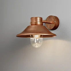 Utelamper - Klassiske Vegglamper><noscript><img width=