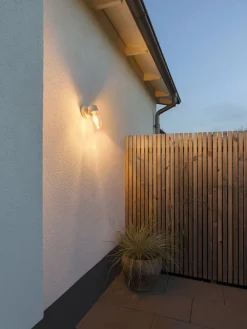 Utelamper - Klassiske Vegglamper>Konstsmide Vega vegglampe utendørs IP54 E27 - Hvit