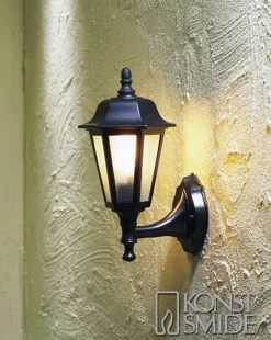 Utelamper - Klassiske Vegglamper>Konstsmide Vegglykt E27 - Svart